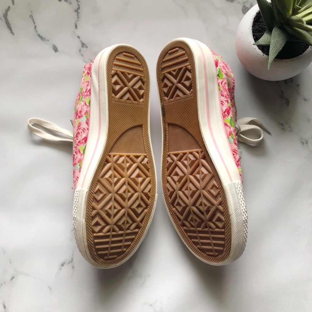 Boutique Pink Floral Sneakers Size 8 - Picture 3 of 6